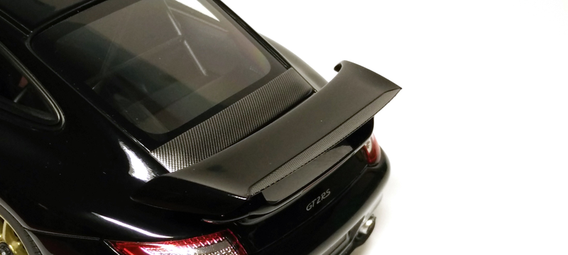 Illustration for article titled Porsche 911 GT2 RS by Minichamps